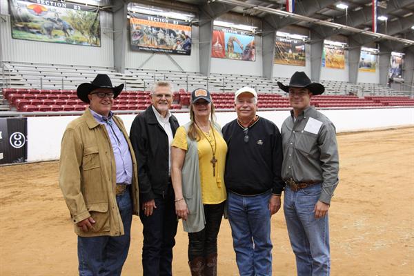 Hired Hand customers and Futurity Judges Jerry Loveday, E&L Longhorns; John Helm, Helm Cattle Co; Rhonda Poe, 3P Longhorns; Mark Gilliland, Gilliland Ranch; and Bear Davidson, G&G Longhorns and Eastwind Cattle Hired Hand customers and Futurity Judges Jerry Loveday, E&L Longhorns; John Helm, Helm Cattle Co; Rhonda Poe, 3P Longhorns; Mark Gilliland, Gilliland Ranch; and Bear Davidson, G&G Longhorns and Eastwind Cattle