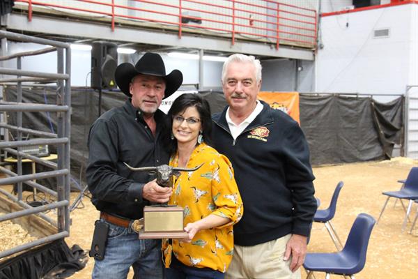Hired Hand customers and Ultimate Bull Winners Dale Hunt &amp; Sherrill Caddel, Rocking H Longhorns and Don Bartlett, D&amp;C Ranch