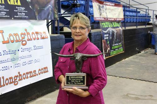Nancy Dunn and bronze Nancy Dunn and bronze